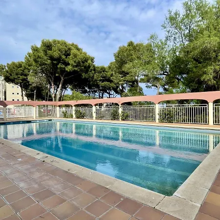 Salles Beach 36 Апартаменты Л'Эстартит
