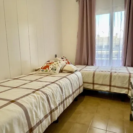Salles Beach 36 *