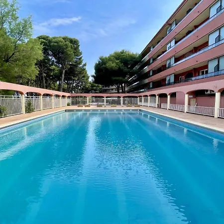 Salles Beach 36 Apartament